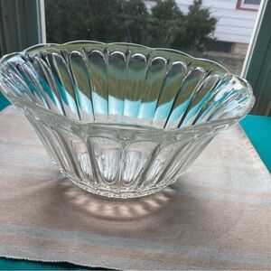 Anchor Hocking Clear Glass Ribbed Serving Bowl